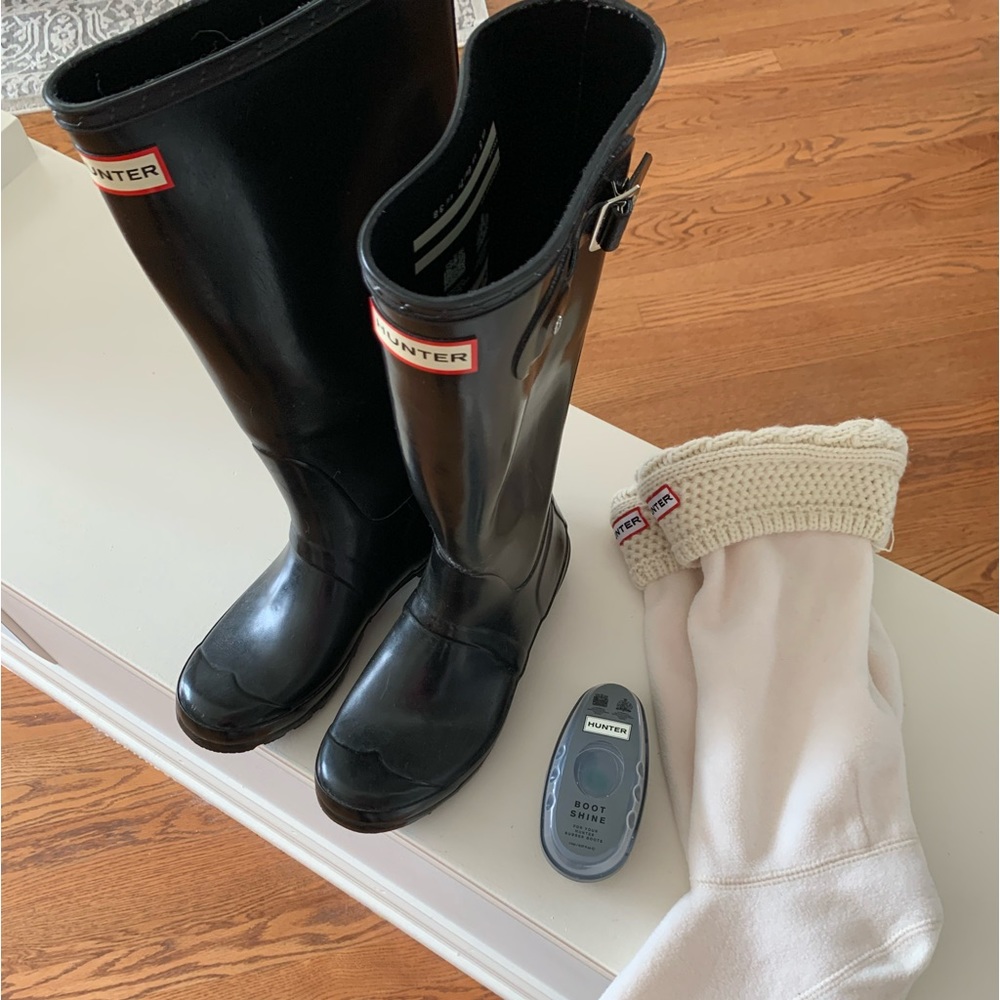 Hunter black gloss tall rain boot